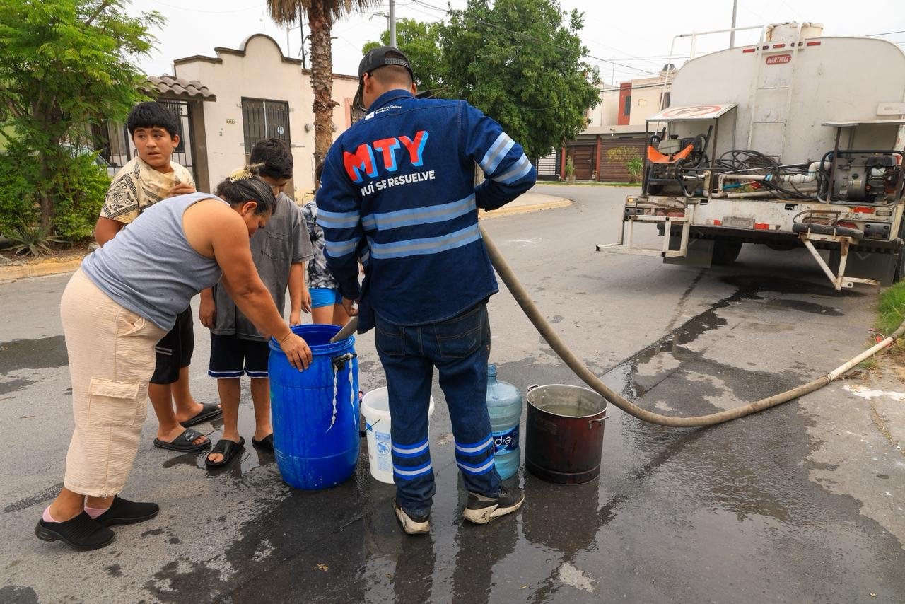 Suministrará Monterrey agua a colonias que carecen del servicio