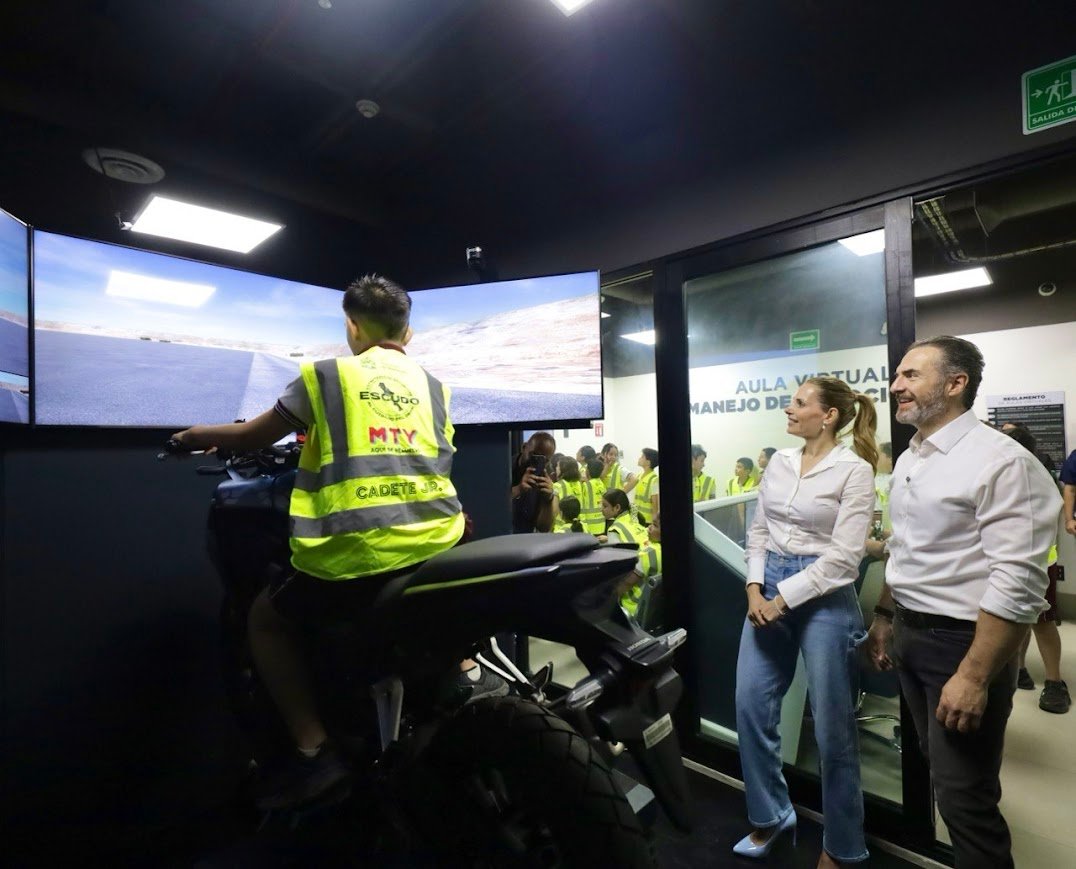 Recorren alumnos de primaria la Academia de Policía de Monterrey con programa “Cadete Jr”