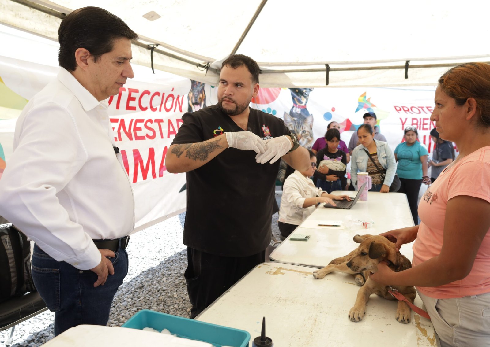Realiza Escobedo brigada de servicios y atención veterinaria