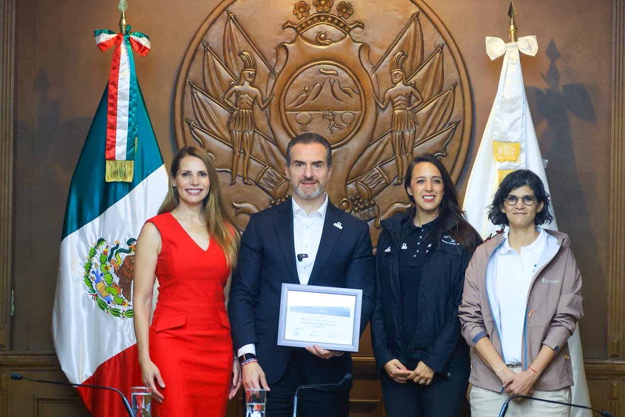 Recibe Municipio de Monterrey reconocimiento “Ciudad árbol 2025”