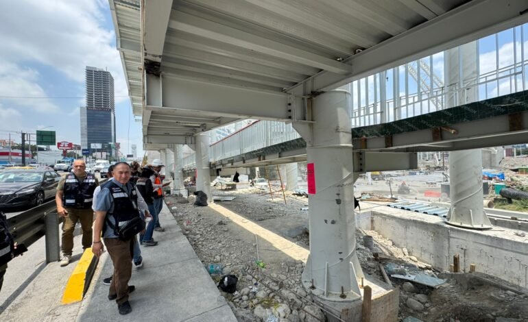Atiende Estado obras pluviales en Av. Constitución