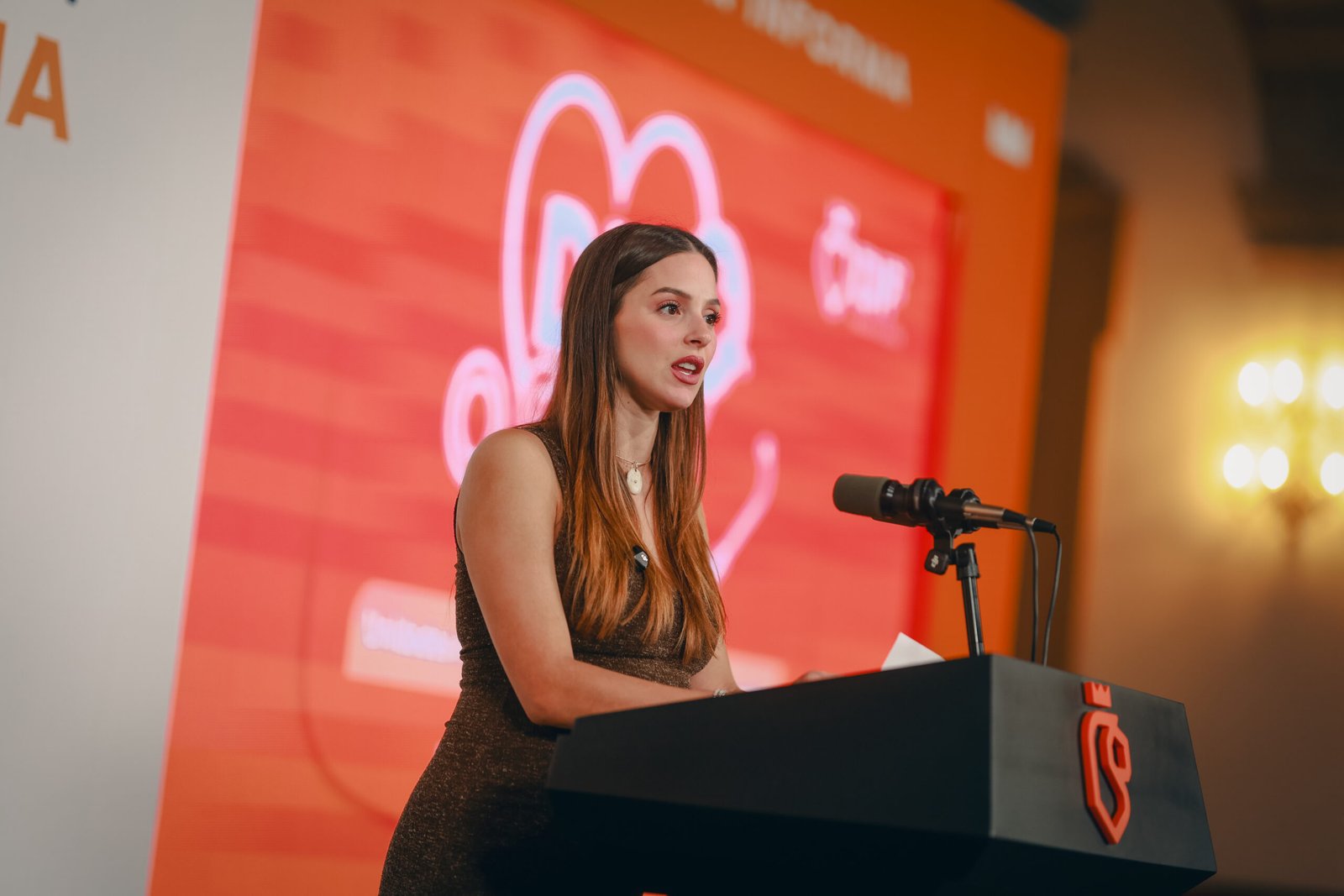 Anuncia Mariana Rodríguez “DIF + Cerca” para acercar consultas, laboratorios y apoyo médico a zonas vulnerables