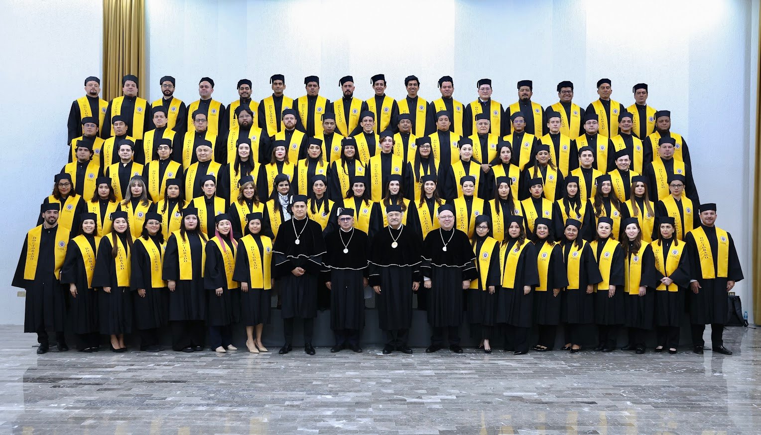 Reconoce la UANL la formación de 250 nuevos doctores