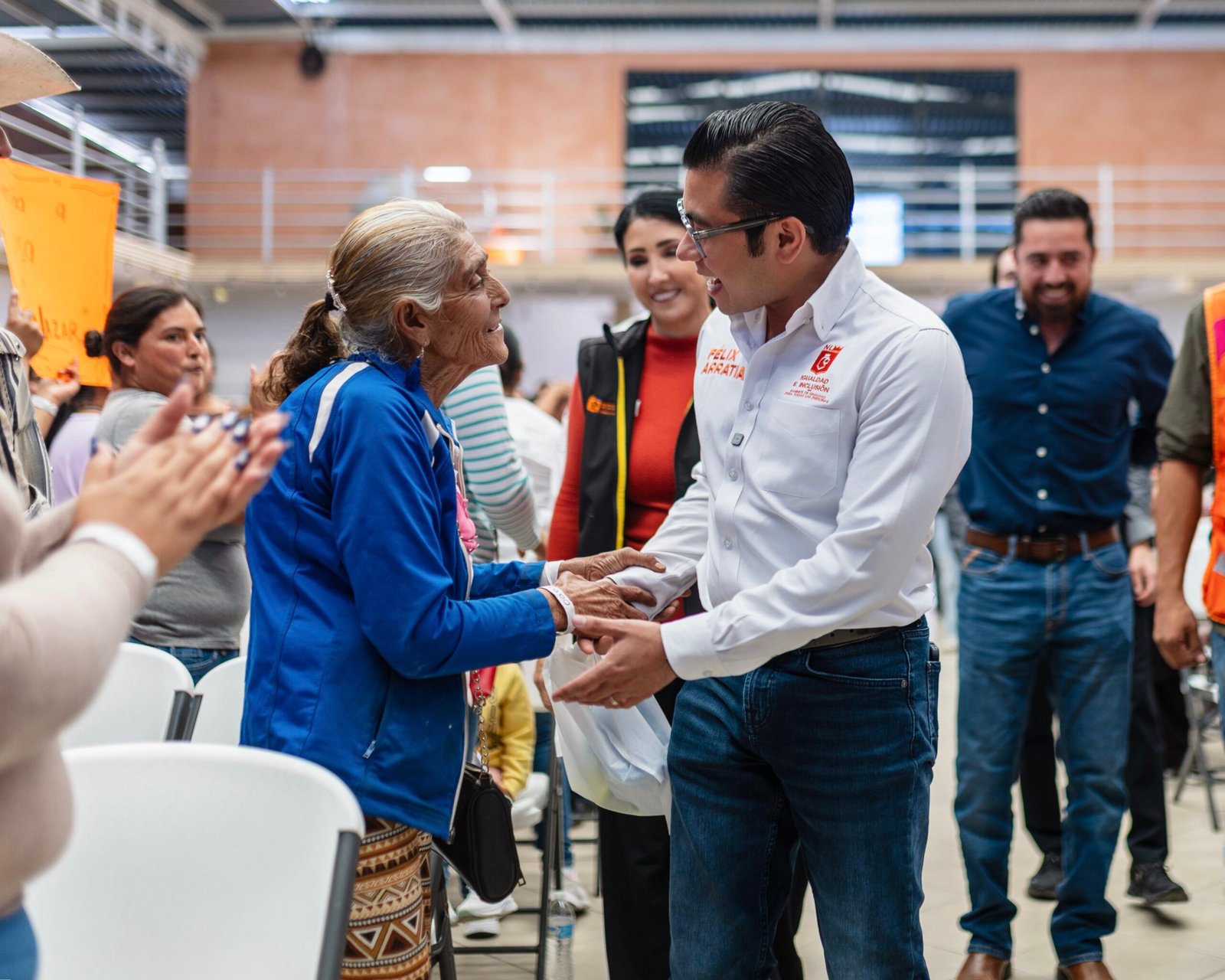 Lleva Félix Arratia programas sociales, apoyos e infraestructura al sur de Nuevo León