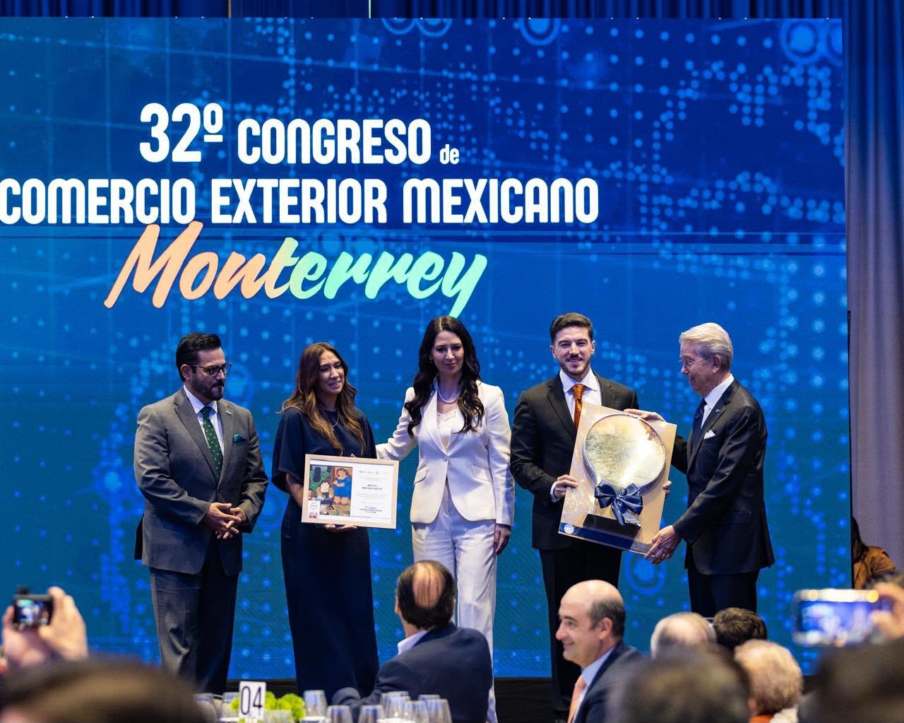 Pasa Nuevo León estafeta a Jalisco como sede del Congreso de Comercio Exterior Mexicano en 2027